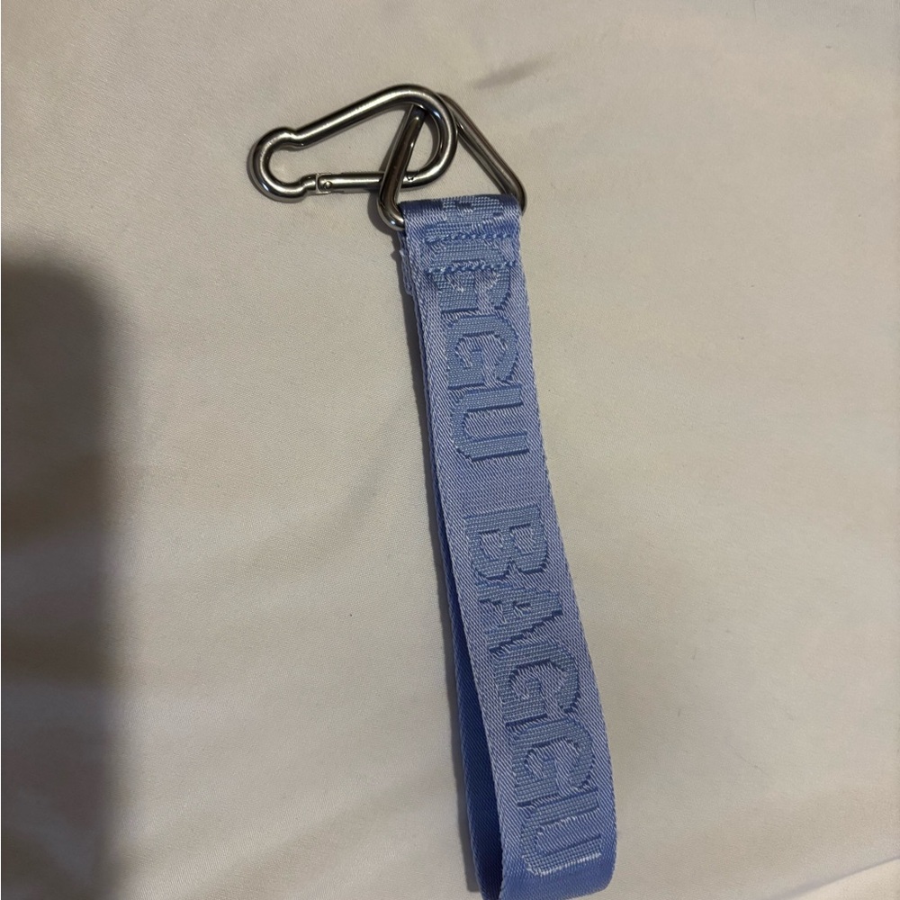 BAGGU Light Blue Keychain Clip